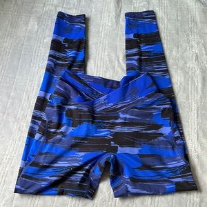 Workout leggings; only available in blue and green.